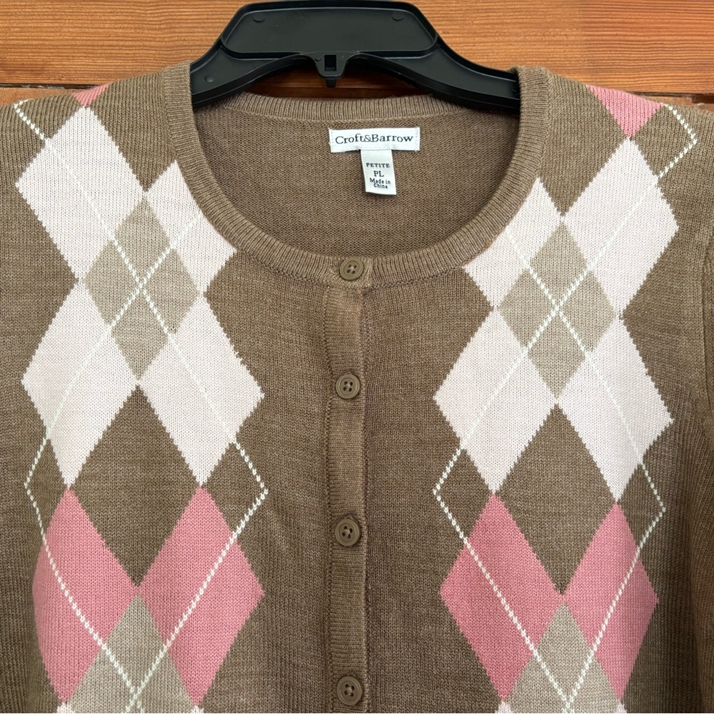 Croft & Barrow Brown Argyle Cardigan with Pink and Cream Accents Size PL - Picture 2 of 4